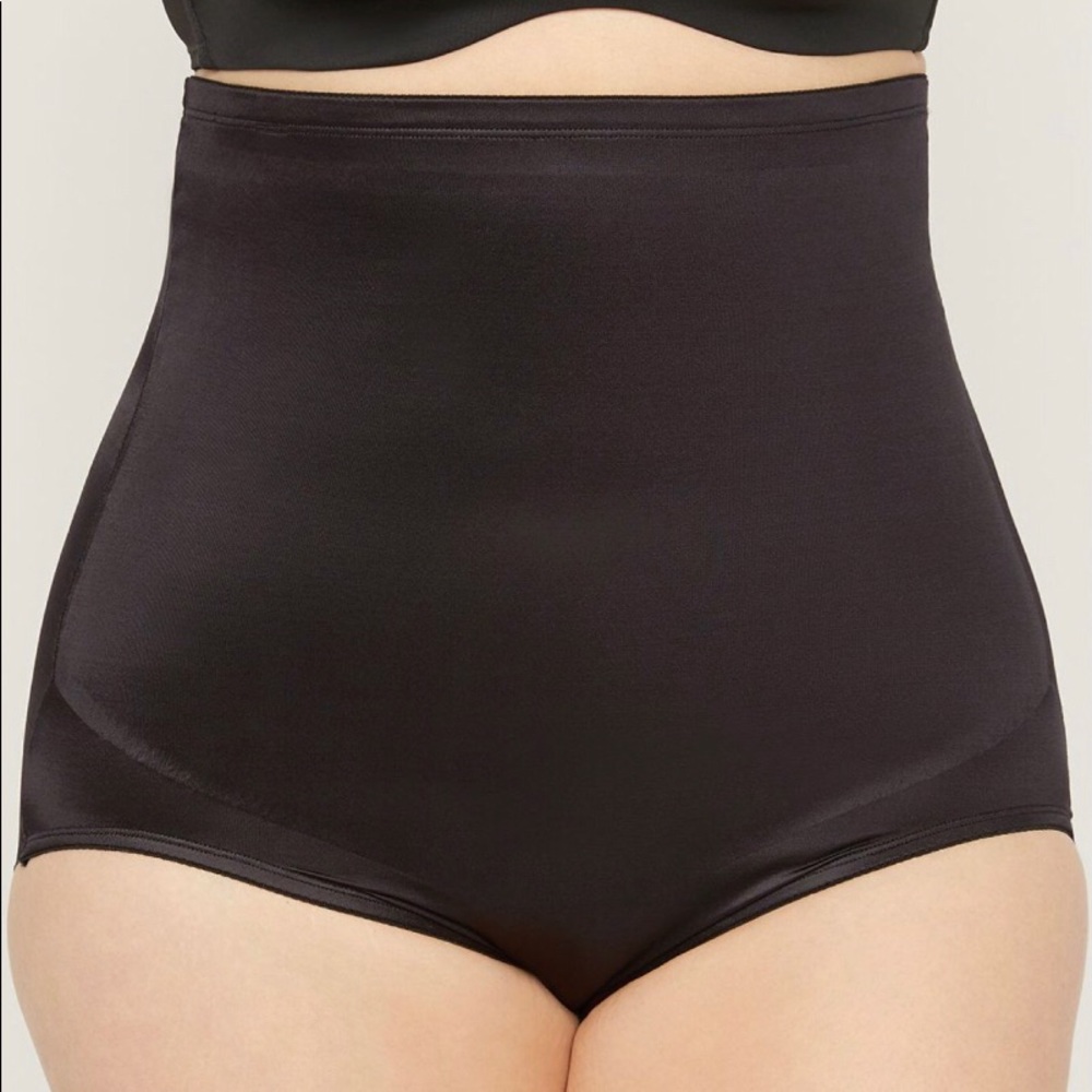 FIRM CONTROL HI-WAIST SHAPING BRIEF